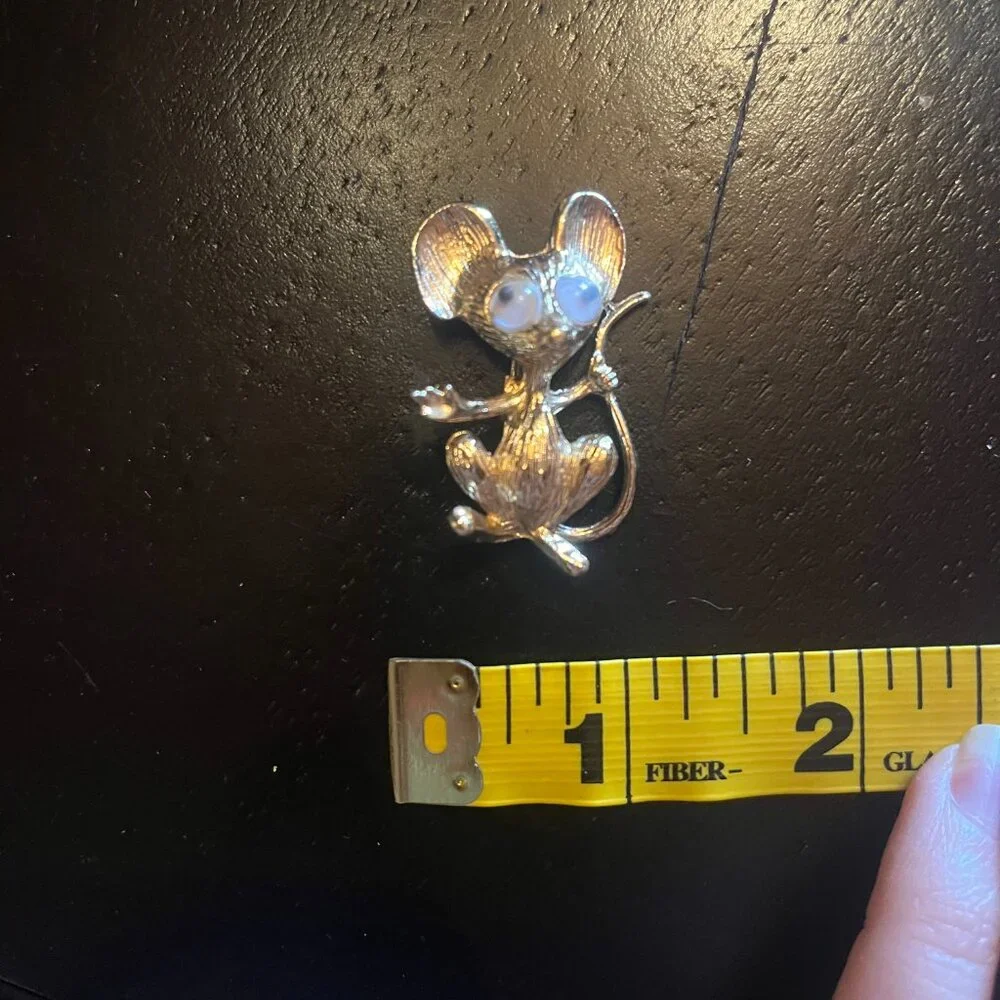 Vintage Gold Tone Mouse Brooch with Googly Eyes